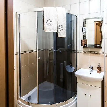 Apartament Optima Ustrzyki Dolne Exterior photo